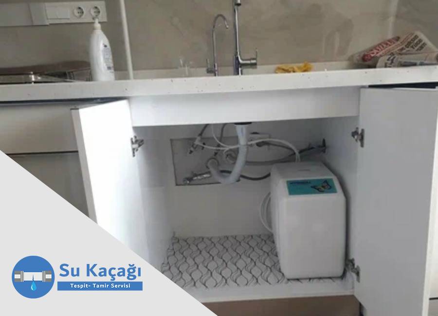 Mutfak Tezgâh Altındaki Gizli Su Kaçağı